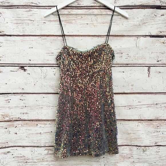URBAN OUTFITTERS Kyle Holographic Sequin Mini Dress Size XS - Picture 2 of 9